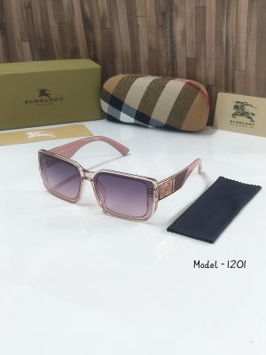 BURBERR_Y 1201 NEW STORE DESIGNER MODEL 148