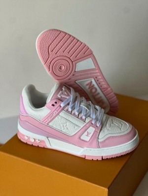 Louis Vuitton LV TRAINER PINK