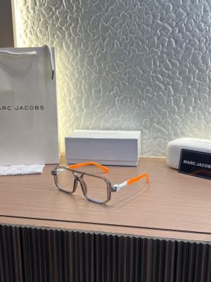 Marc_Jacobs_Transparent 6125
