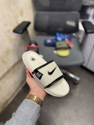 Nik e Off Court Ny All Cream Slides