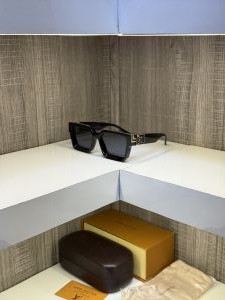 Louis_Vuitton Millionaire Edition 96006