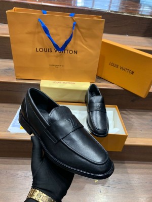 Louis Vuitton Logo Premium Leather Loafer