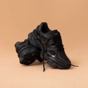 New Balance 9060 Gradient Pack Black