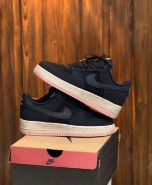 Nik e Air Force 1 07 Lx Sneakers