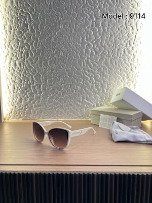 Dioor_9114_white
