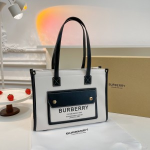 burberry-canvas-horseferry-shoulder-bag-with-dust-bag-without-box-2047