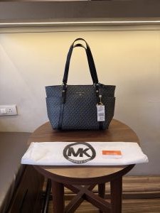 Micheal_kors_mk_sullivan_large_zipper_totebag_with_dustbag_etc(161)