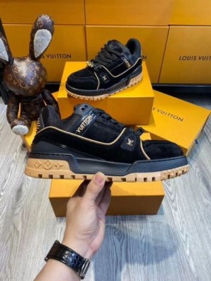 Louis Vuitton Trainer Maxi Black Gum