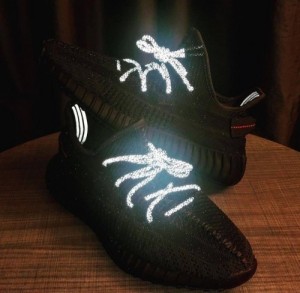 Adidass Yeezy 350 V2 Lace Reflective