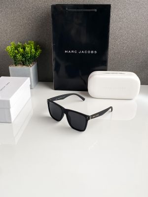 Marc Jacobs black 6000