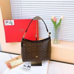 Coach_city_tote_bag_with_og_box-5207