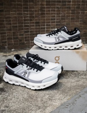 On Running Cloudvista 2 Glacier Eclipse S T