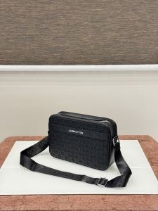Louis_Vuitton_Premium_Sling_Bag_0266-2_Black