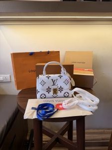 louis_vuitton_madline_bb_handbag_with_Dutyfree_packing_box_etc_(165)