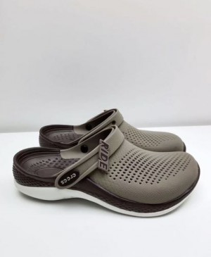 Croc.ss lite ride 360 browns carry bag og box