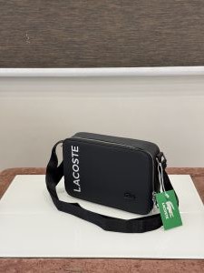 Lacoste_Premium_Sling_Bag_182_Black