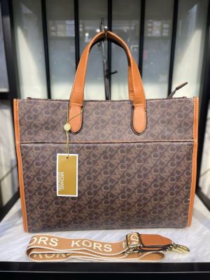 Michael_Kors_Gigi_Mk_Large_Empire_Signature_Logo_Tote_With_Dust_Bag_Coffee_Brown_10087