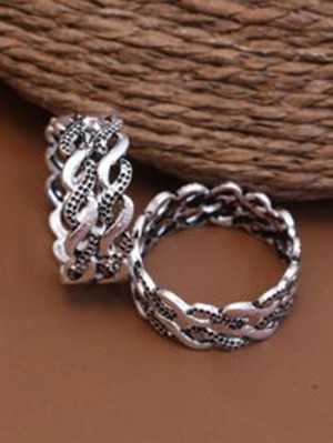 FINGER RINGS