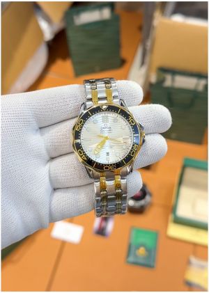 Omeg_a Seamaster Diver 300m - J1375