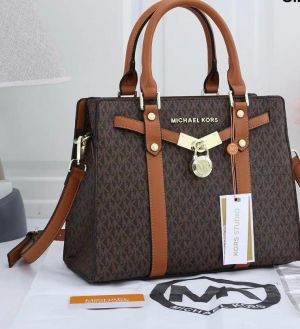 MICHAEL_KORS_MK_HAMILTON_MEDIUM_STACHEL_BAG_WITH_DUSTBAG(174)
