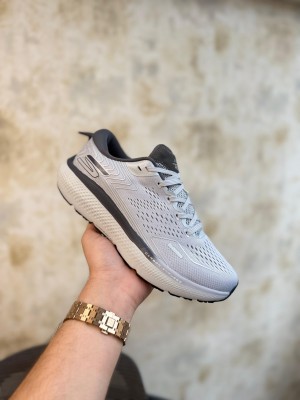 Sketcherss Go Run Arch Fit Ride