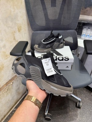 Adidass Wonder Runner Multi
