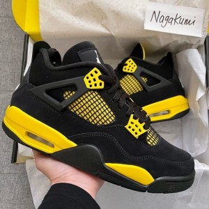 Nikke Air jordan 4 Thunder yellow semi