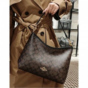 Coach_hobo_shoulder bag premium quality with original box 