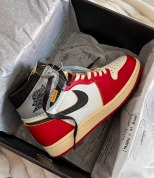 AIR JORDAN RETRO 1 UNION LA RED 676