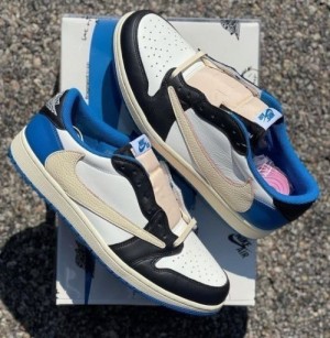Air Jordan RETRO 1 X TRAVIS SCOTT FRAGMENT SEMI UA WITH PLASTIC COVER 675