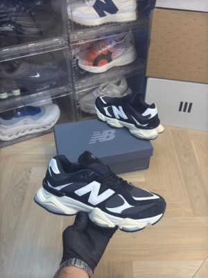 New balance 9060 black white 582