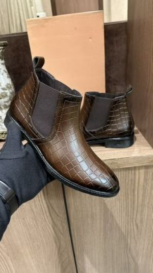 Z_brown long shoe