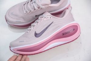 WMNS Nik e Zoom X Vomero Plus Pink Running Shoes
