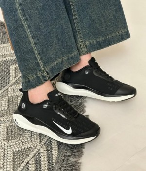 Nikee infinity run 4 gore tex black white