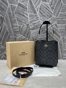 Coach_Mollie_Bucket_Bag_With_OriginalBox_DustCover_Tags_BagCharm