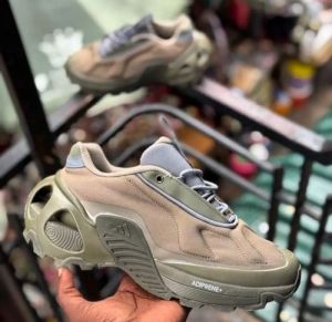 Adida s Wonder Runner Sand Running Shoes