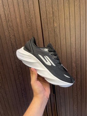 Skecherss Aero Burst