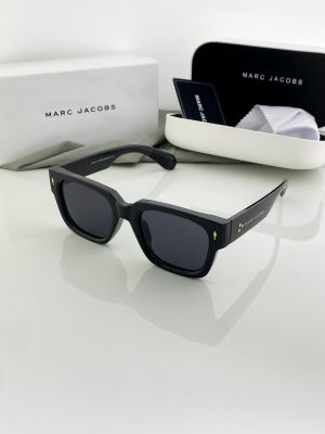 MARC JACOBS BLACK M11-18