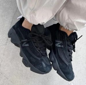 Ne w Balance 1000 Black Cat Running Shoes