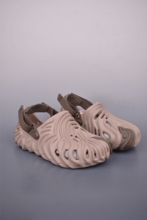 Croccs Salehe Bembury The Pollex Clog Brown With og box and carry bag