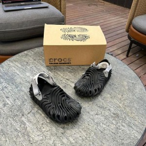 Croccs Salehe Bembury The Pollex Clog Black With og box and carry bag