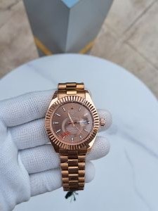 Rolex_Sky_Dweller_ROSEGOLD_130