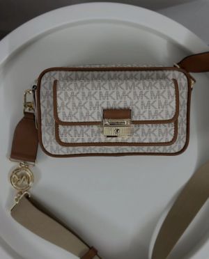 Michael_Kors_Bradshaw_Camera_With_OriginalBox