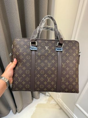  Louis v uitton Brown L1967
