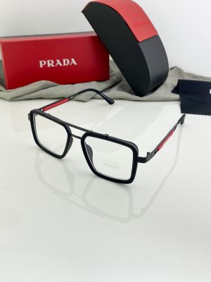 Prada_black_plano