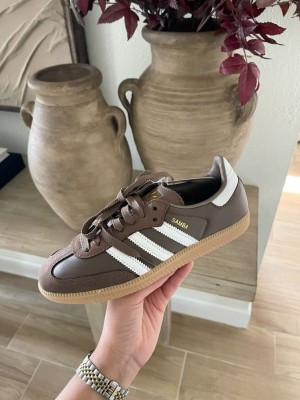 Adidass Samba OG Earth Strata Gum