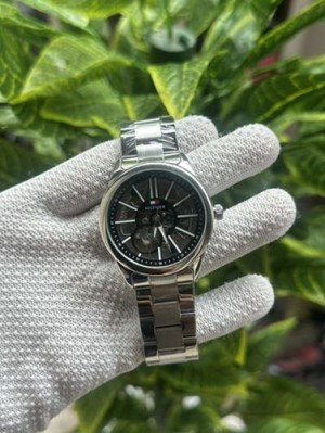 TOMMY HILFIGER AUTO