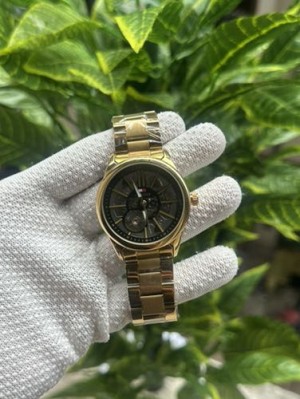 TOMMY HILFIGER AUTO