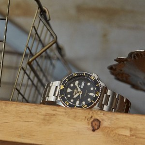 SEIKOO 5 SPORTS IN QUARTZ