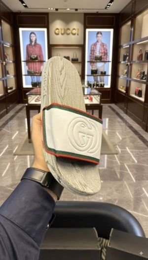 GUCCI-SLIDES-White